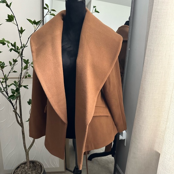 NWT. Express Shawl neck wrap coat. - Picture 4 of 9